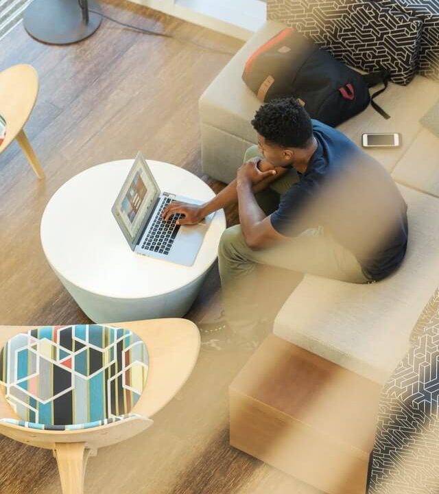 24/7 self pace learning, study where ever when ever, ease to study, enhance learning
